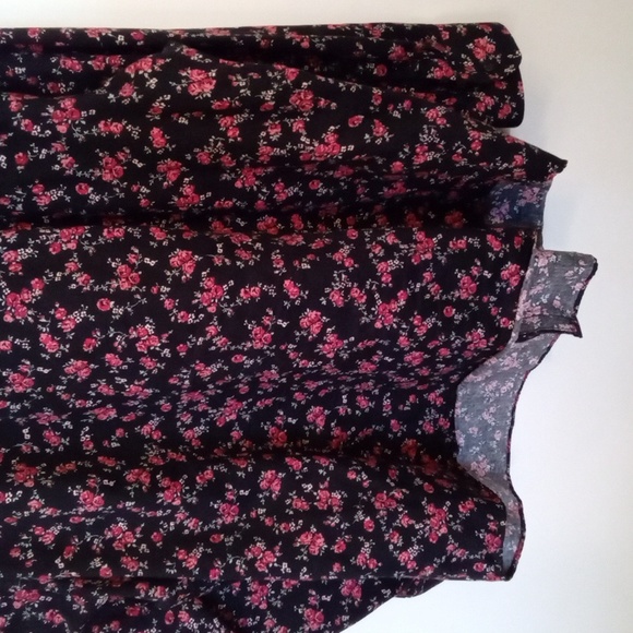 Ralph Lauren Ditsy Floral on Black Button Up Shirt - Picture 10 of 11